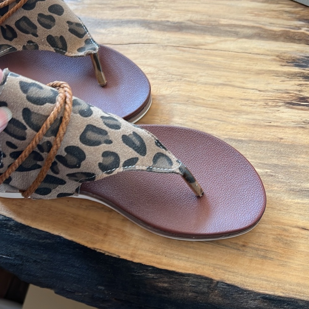 Size 6/7 - Picture 2 of 2